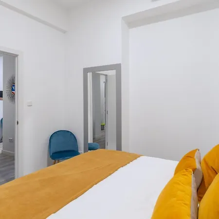 Apartamento Francina Groups Teatro Real, By Monaro***** Madrid Exterior foto
